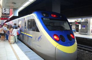 Tze Chiang express train